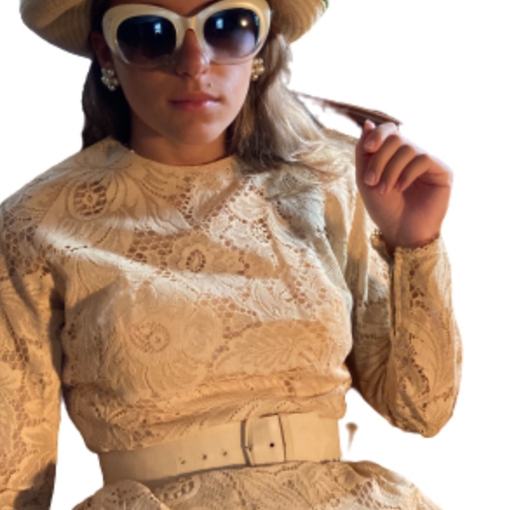 Vintage lace dress - Picture 6 of 9